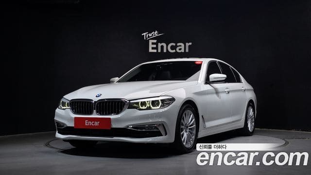BMW 5 Series — фото 1