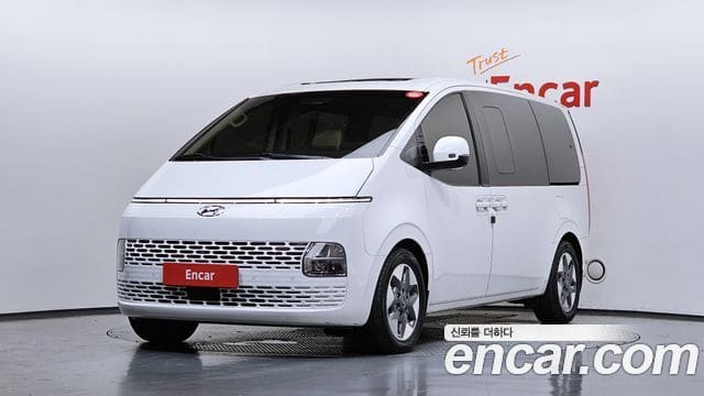 Hyundai Staria — фото 1