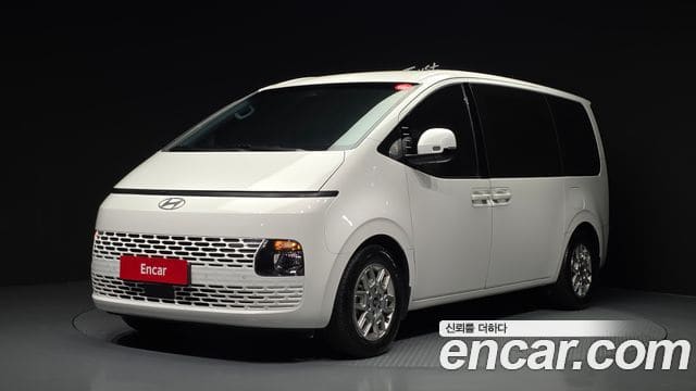 Hyundai Staria — фото 1