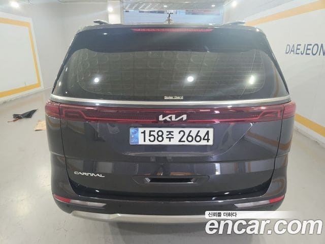 Kia Carnival — фото 1