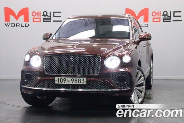 Bentley Bentayga — фото 1