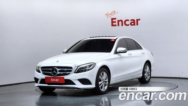 Mercedes-Benz C-Class — фото 1