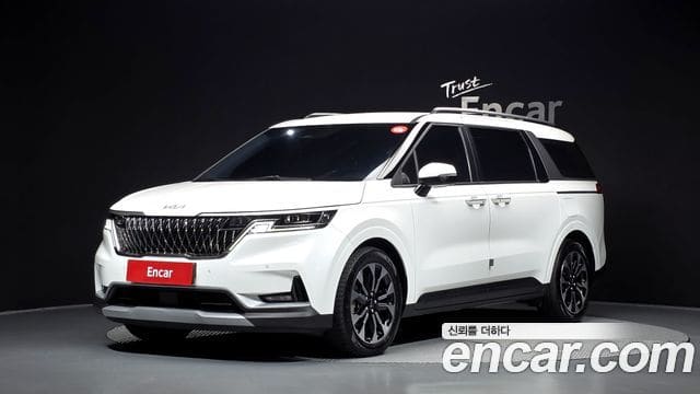 Kia Carnival — фото 1