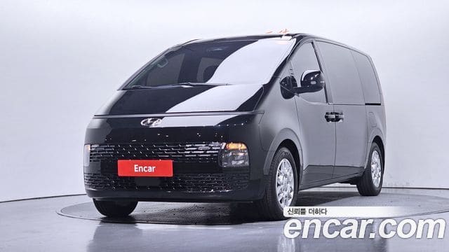 Hyundai Staria — фото 1