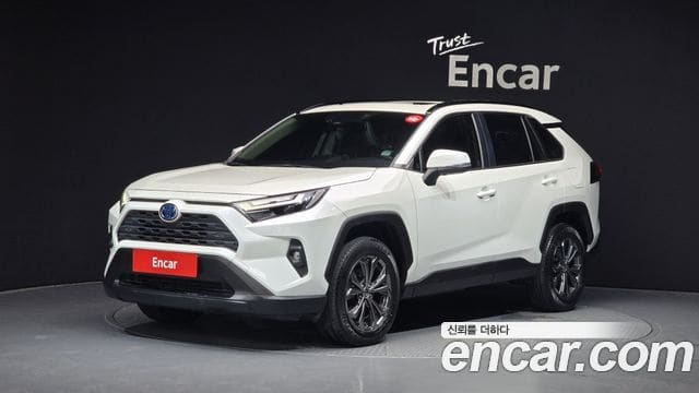 Toyota RAV4 — фото 1