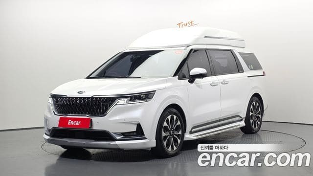 Kia Carnival — фото 1