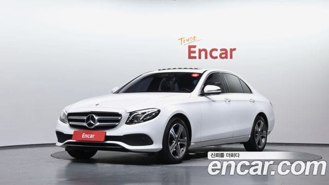 Mercedes-Benz E-Class — фото 1