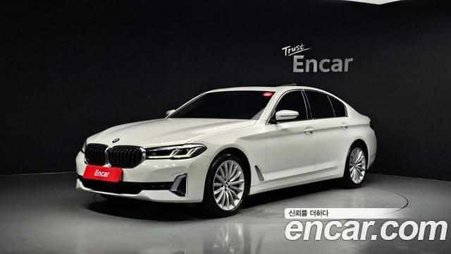 BMW 5 Series — фото 1