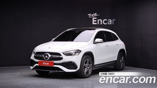Mercedes-Benz GLA-Class — фото 1