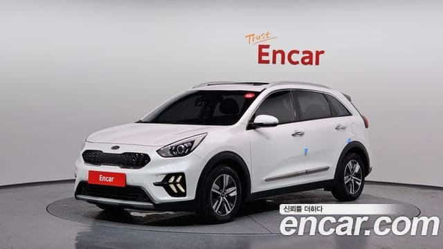 Kia Niro — фото 1