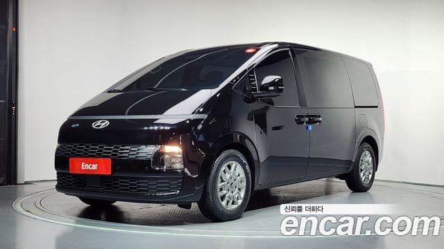 Hyundai Staria — фото 1
