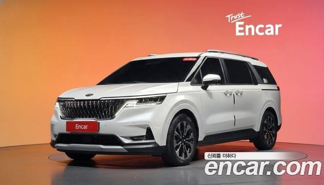 Kia Carnival — фото 1