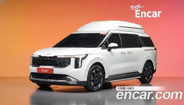 Kia Carnival — фото 1