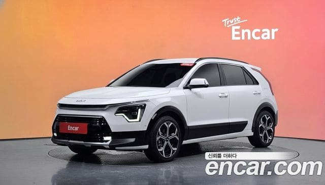 Kia Niro — фото 1