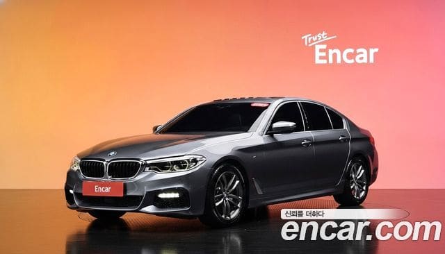 BMW 5 Series — фото 1