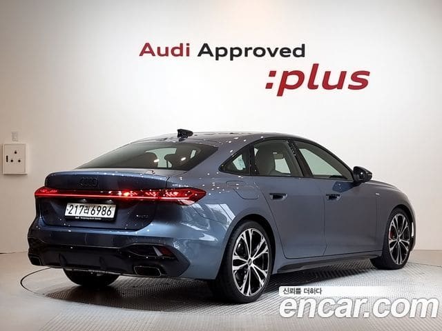 Audi A5 — фото 1