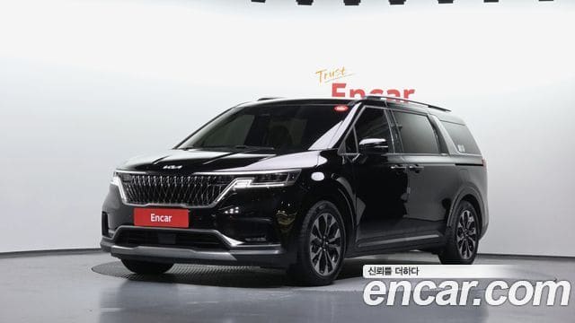 Kia Carnival — фото 1