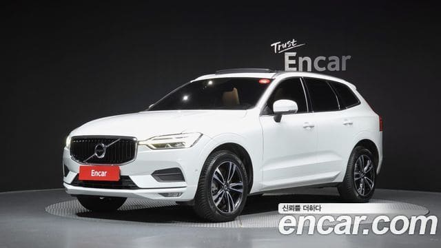 Volvo XC60 — фото 1