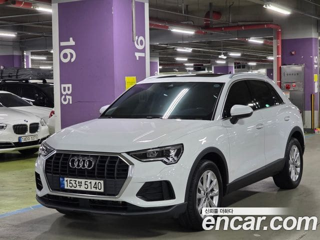 Audi Q3 — фото 1