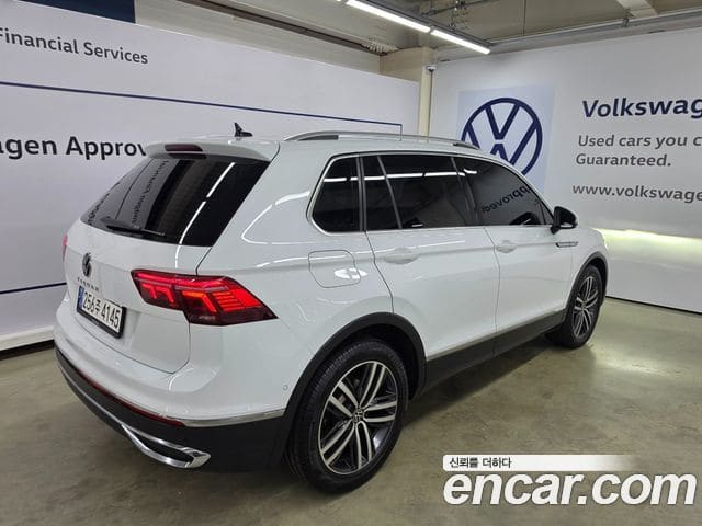Volkswagen Tiguan — фото 1
