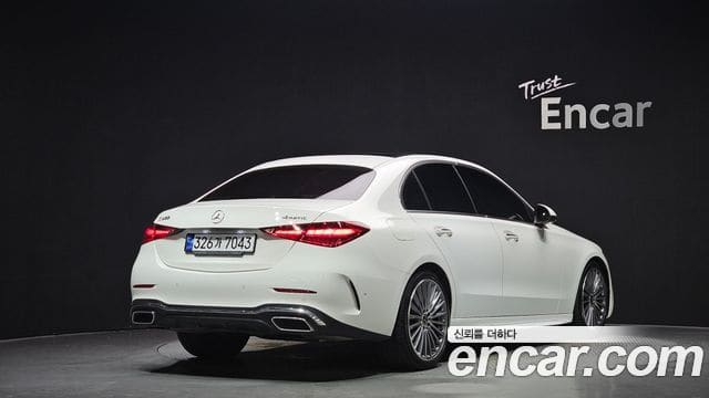 Mercedes-Benz C-Class — фото 1