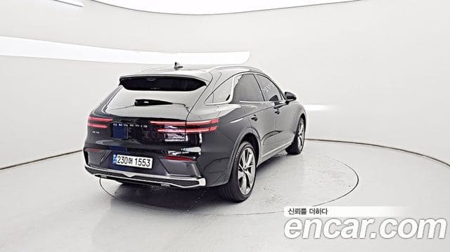 Genesis GV70 — фото 1