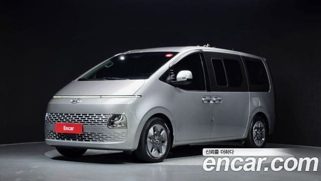 Hyundai Staria — фото 1