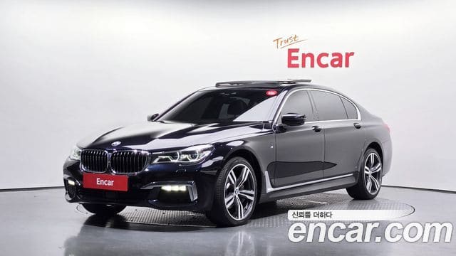 BMW 7 Series — фото 1