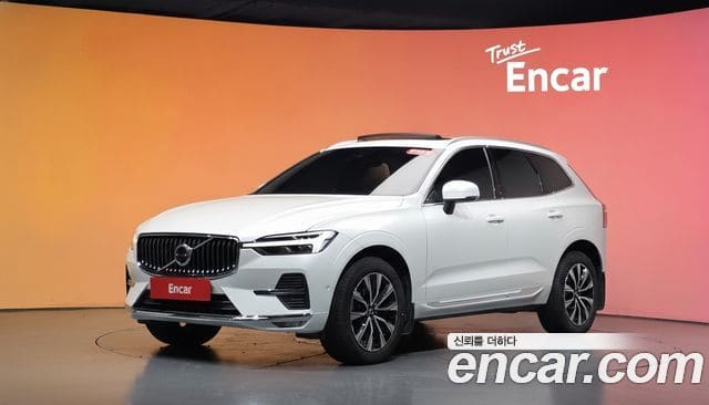 Volvo XC60 — фото 1