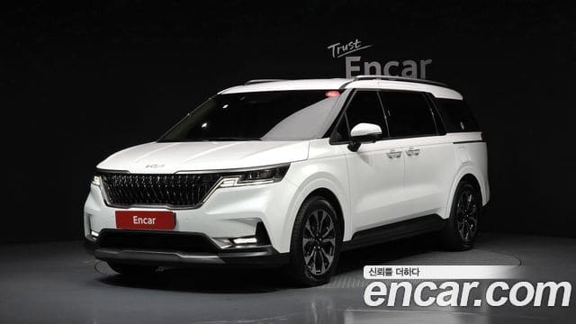 Kia Carnival — фото 1