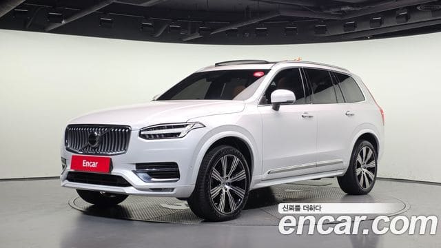 Volvo XC90 — фото 1