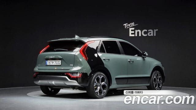 Kia Niro — фото 1