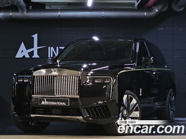 Rolls-Royce Cullinan — фото 1