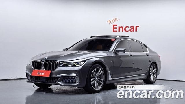 BMW 7 Series — фото 1