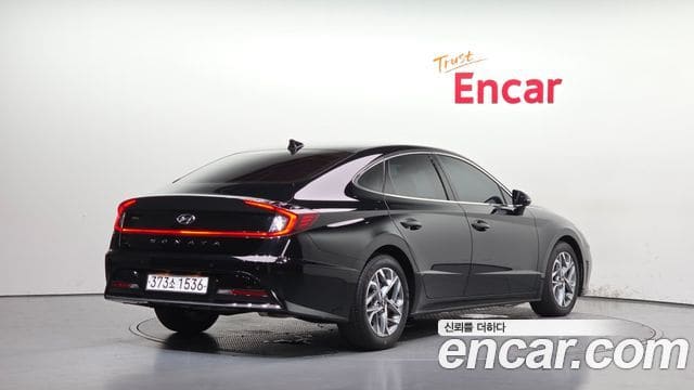 Hyundai Sonata — фото 1