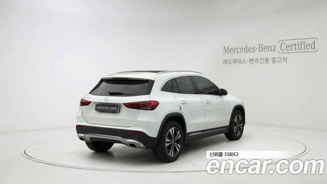 Mercedes-Benz GLA-Class — фото 1