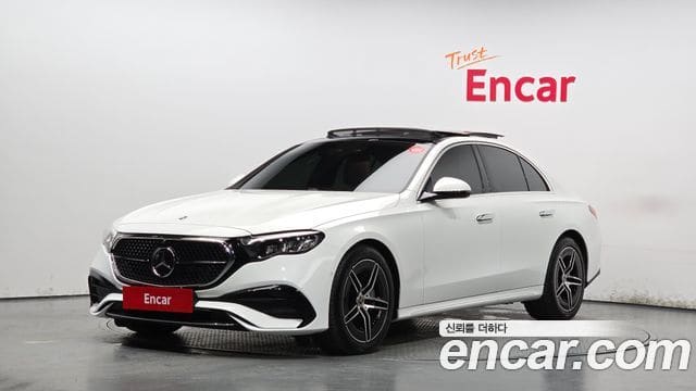 Mercedes-Benz E-Class — фото 1