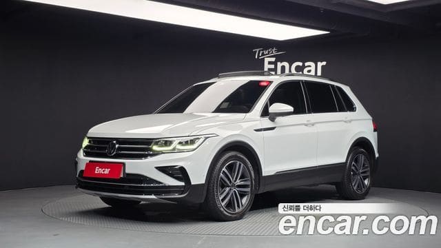 Volkswagen Tiguan — фото 1