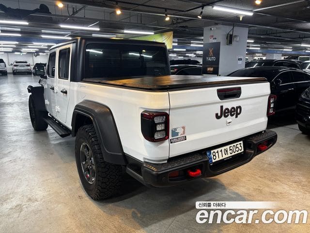 Jeep Gladiator — фото 1