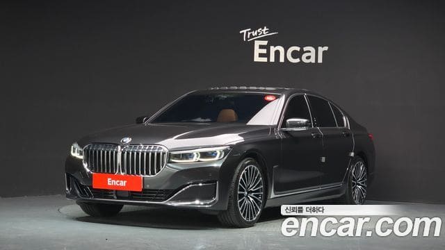 BMW 7 Series — фото 1