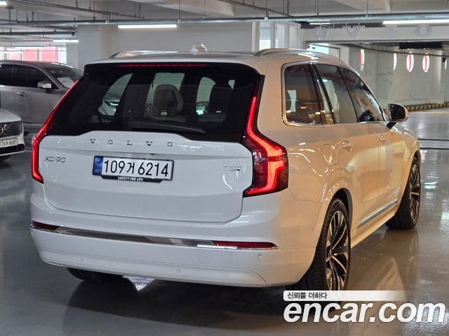Volvo XC90 — фото 1