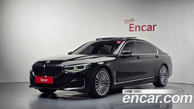 BMW 7 Series — фото 1