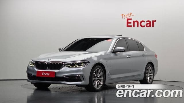 BMW 5 Series — фото 1