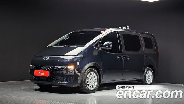 Hyundai Staria — фото 1