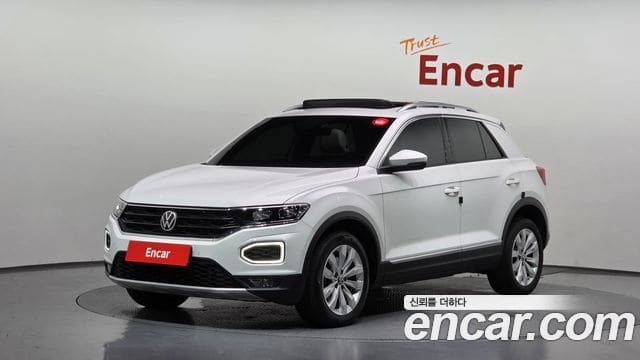 Volkswagen T-Roc — фото 1