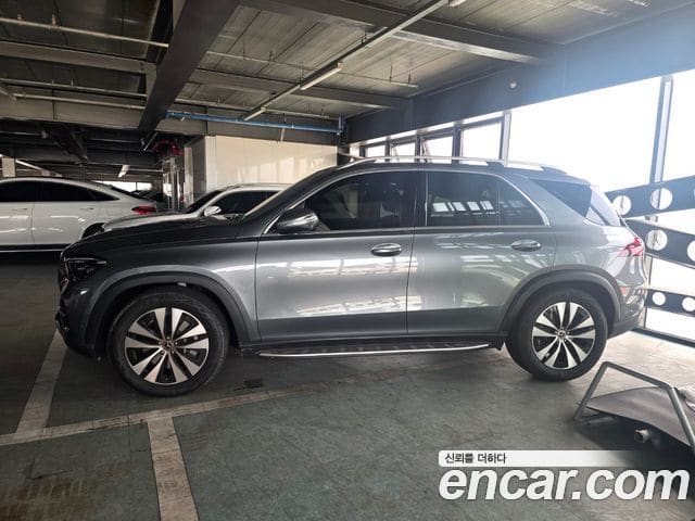 Mercedes-Benz GLE-Class — фото 1