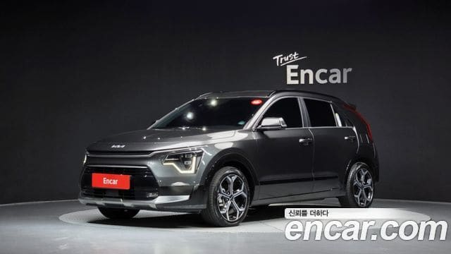 Kia Niro — фото 1