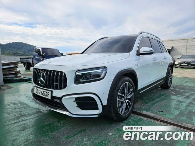 Mercedes-Benz GLB-Class — фото 1