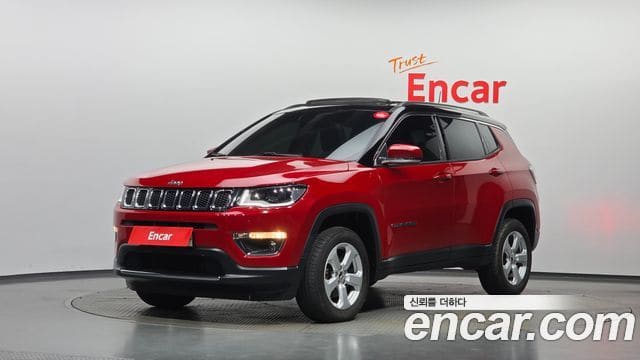 Jeep Compass — фото 1