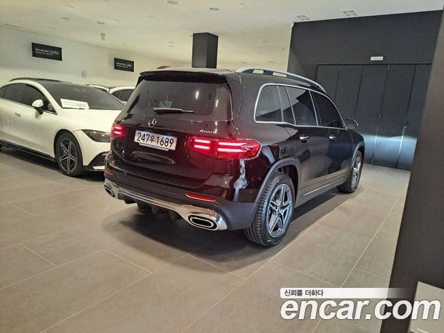 Mercedes-Benz GLB-Class — фото 1